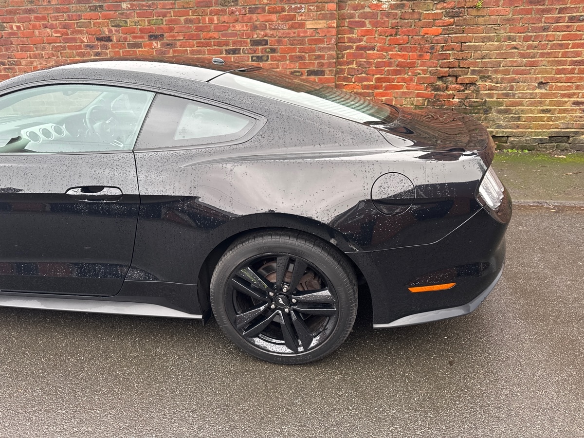 Used Ford Mustang 2017 for sale - 77407531: Photo 2