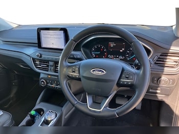 Used Ford Focus 2019 for sale - 76030580: Photo 3