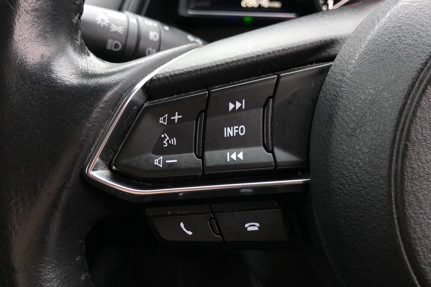 Used Mazda CX-3 2018 for sale - 77515001: Photo 6