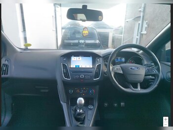 Used Ford Focus 2017 for sale - 78402369: Photo