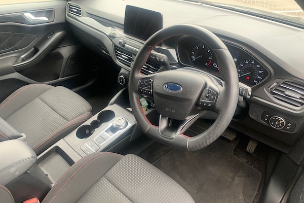 Used Ford Focus 2021 for sale - 76274773: Photo 3