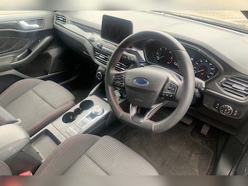 Used Ford Focus 2021 for sale - 76274773: Photo 3