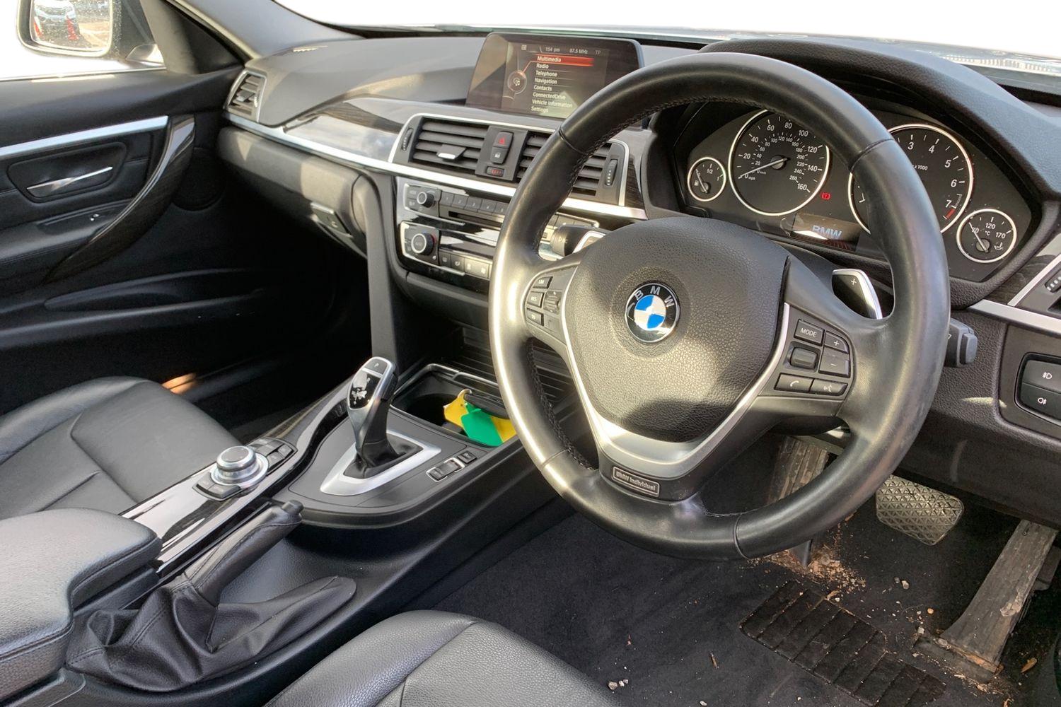 Used BMW 3 Series 2017 for sale - 77390230: Photo 3