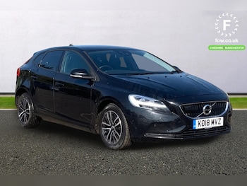 Used Volvo V40 2018 for sale - 79099798: Photo