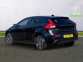 Used Volvo V40 2018 for sale - 79099798: Photo
