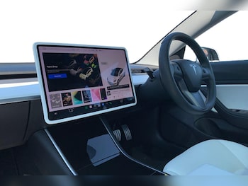 Used Tesla Model 3 2019 for sale - 79215792: Photo