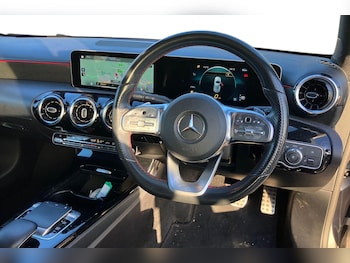 Used Mercedes-Benz A-Class 2018 for sale - 76077384: Photo 3