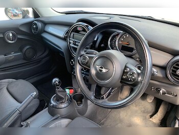 Used MINI Hatch 2017 for sale - 78228669: Photo