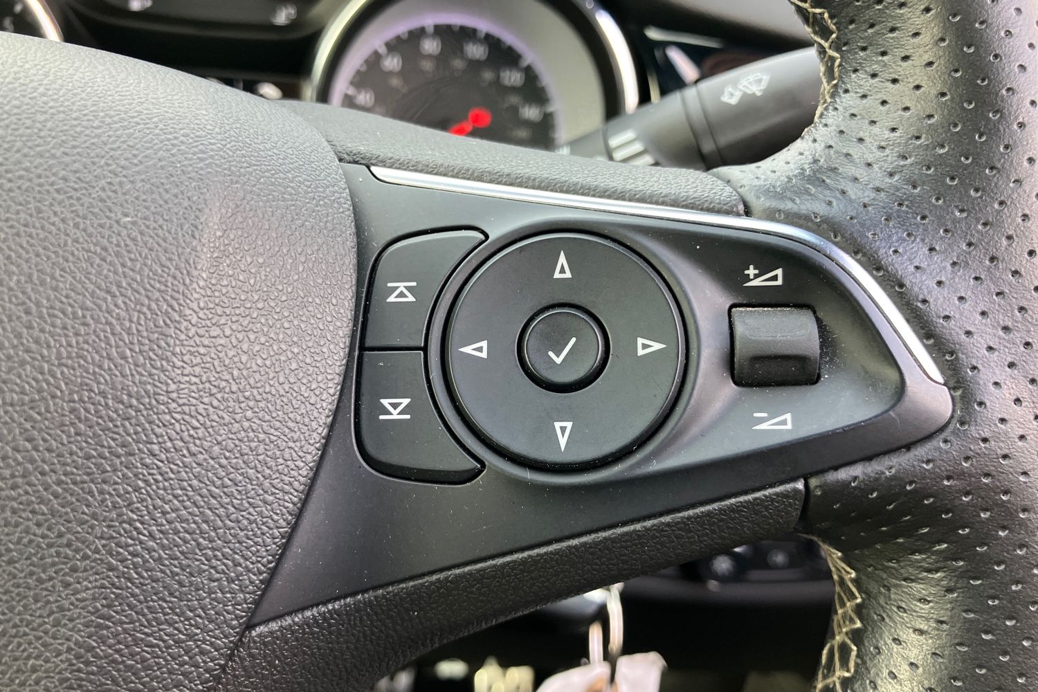 Used Vauxhall Insignia 2020 for sale - 75898682: Photo 14