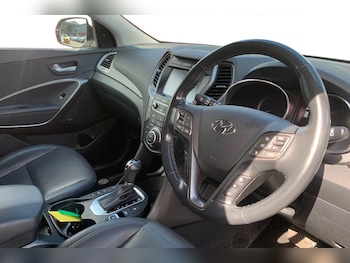 Used Hyundai Santa Fe 2017 for sale - 78380335: Photo