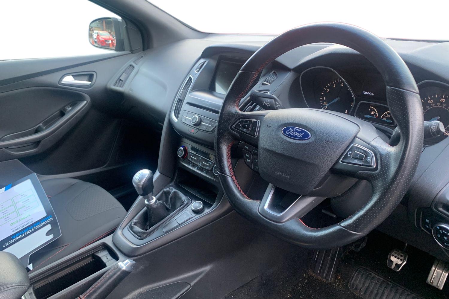 Used Ford Focus 2017 for sale - 77172579: Photo 3