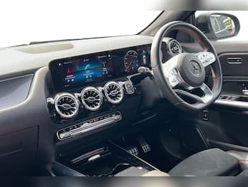 Used Mercedes-Benz GLA 2023 for sale - 79514839: Photo