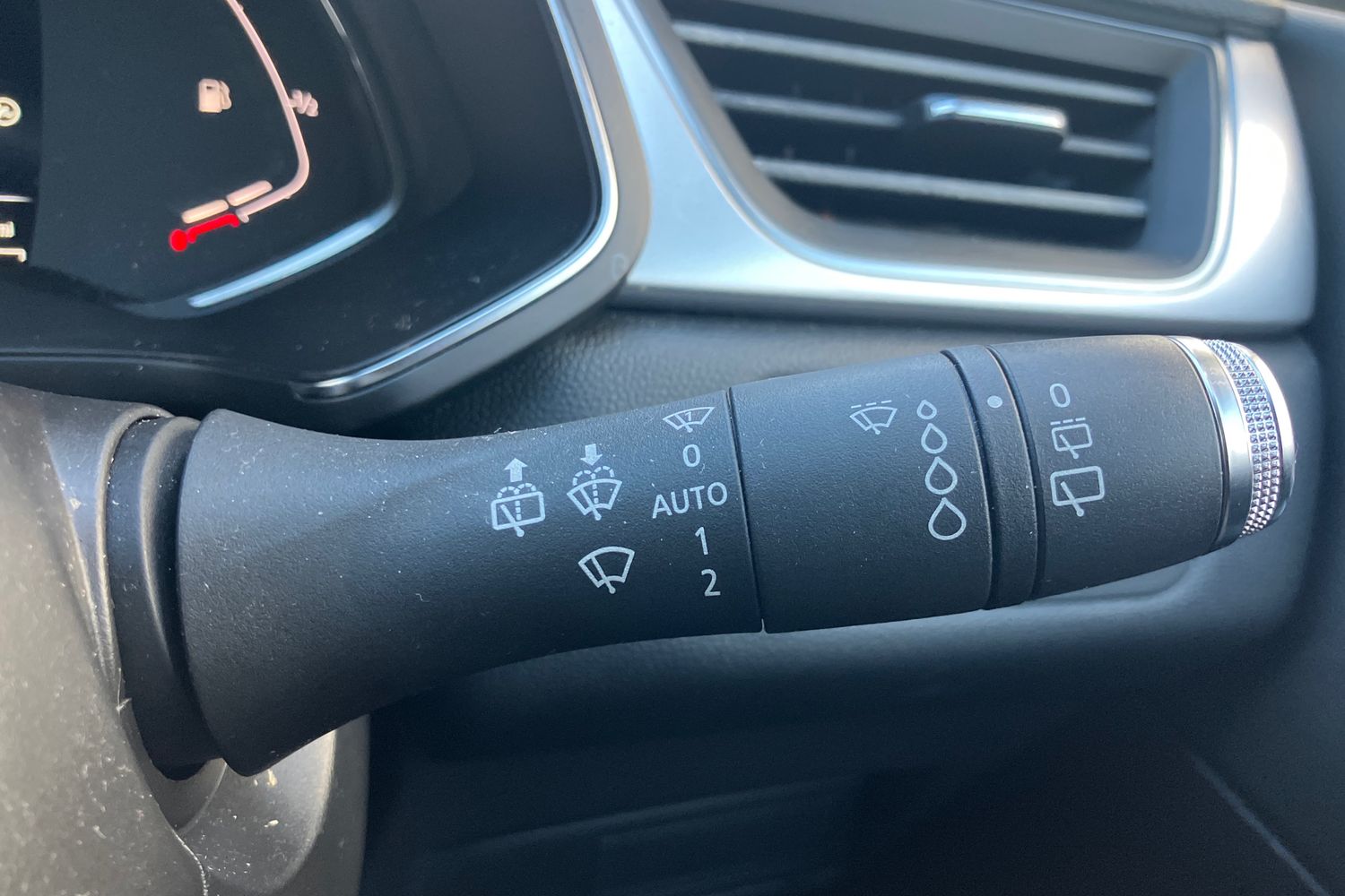 Used Renault Captur 2020 for sale - 76949654: Photo 17