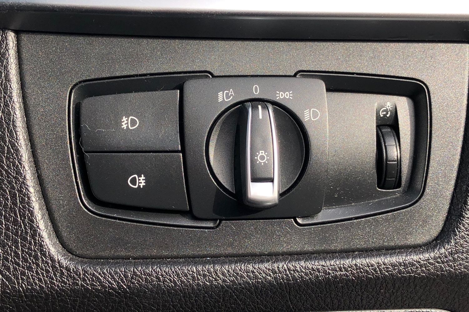 Used BMW 3 Series 2018 for sale - 77535316: Photo 19