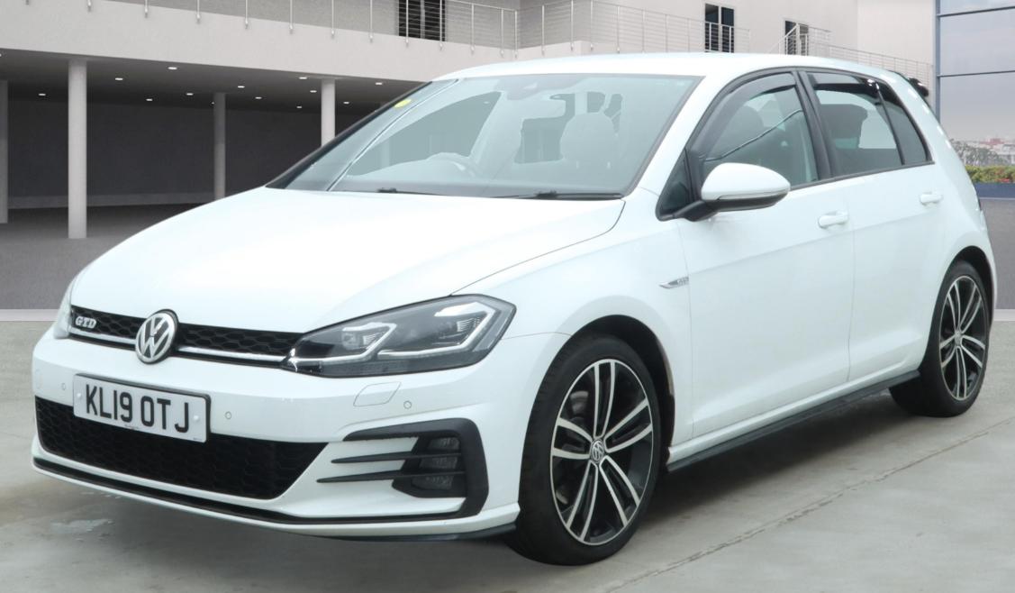 Used Volkswagen Golf 2019 for sale - 77862827: Photo 1