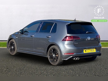 Used Volkswagen Golf 2017 for sale - 76030523: Photo 2