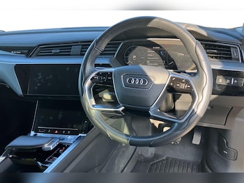 Used Audi e-tron 2019 for sale - 77733726: Photo