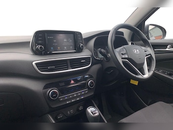 Used Hyundai TUCSON 2018 for sale - 79005795: Photo