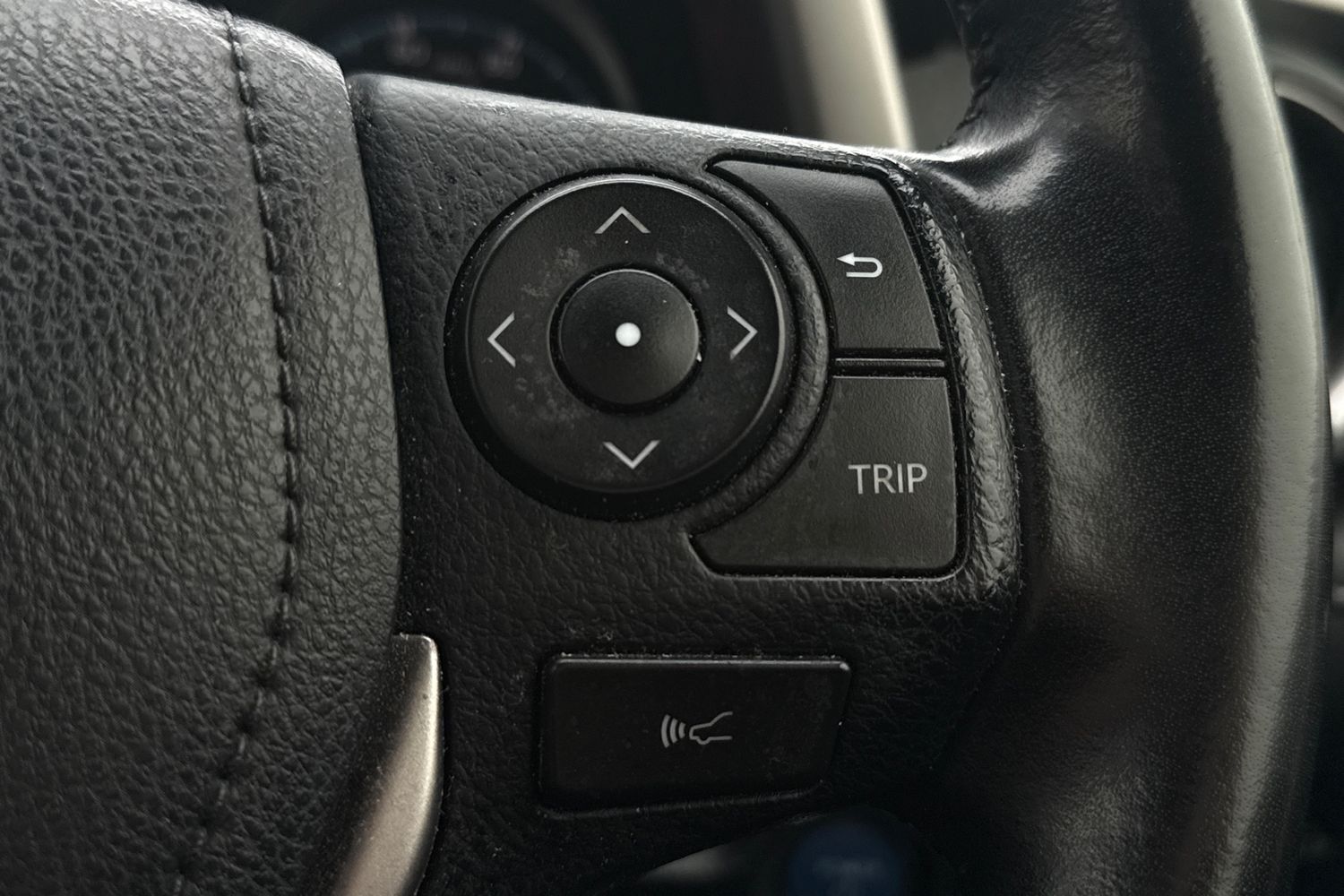 Used Toyota RAV4 2017 for sale - 77890681: Photo 10