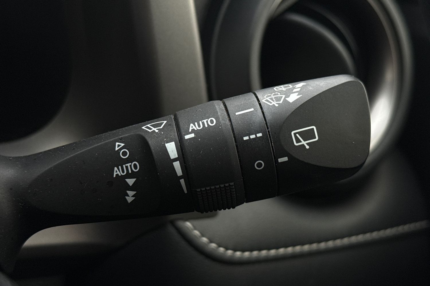 Used Toyota RAV4 2017 for sale - 77890681: Photo 12