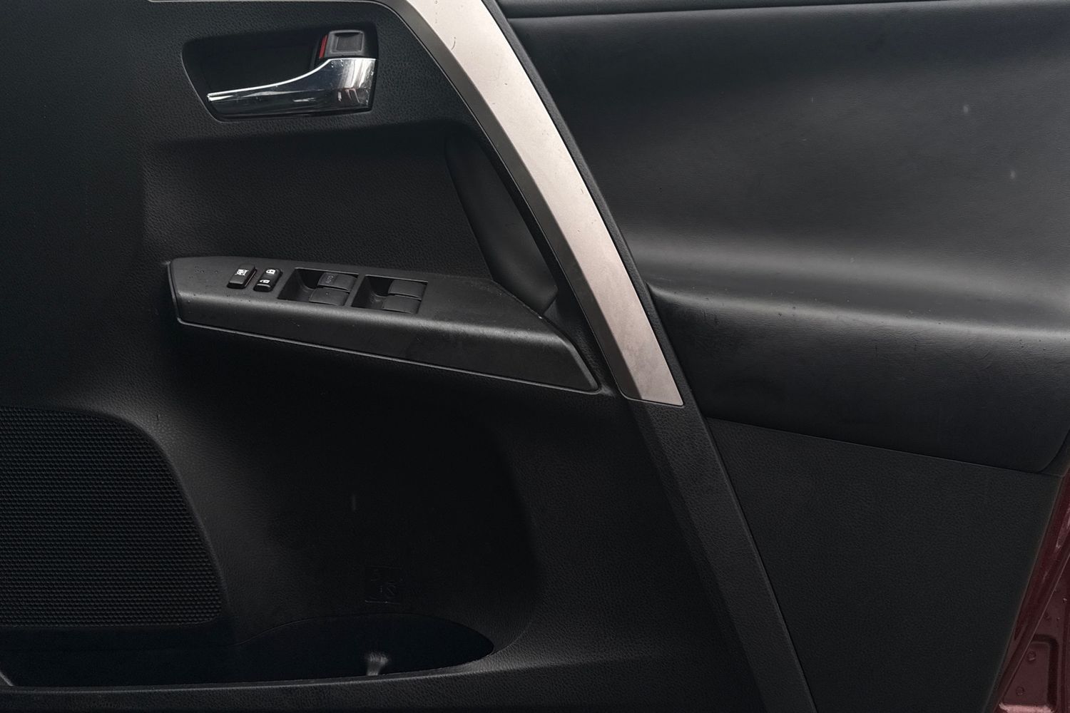 Used Toyota RAV4 2017 for sale - 77890681: Photo 15