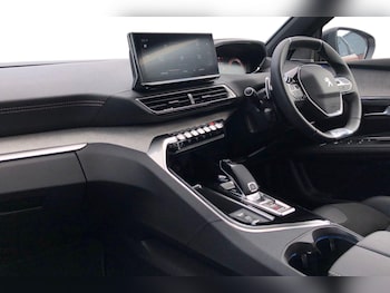 Used Peugeot 5008 2021 for sale - 75824910: Photo