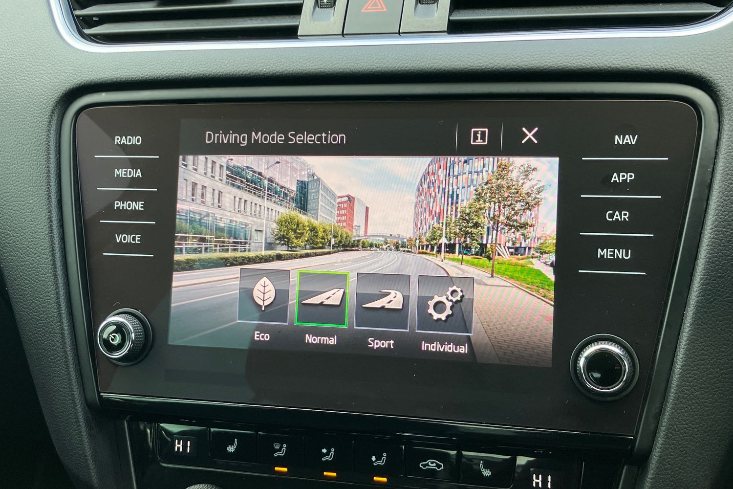 Used Skoda Octavia 2018 for sale - 77589440: Photo 11