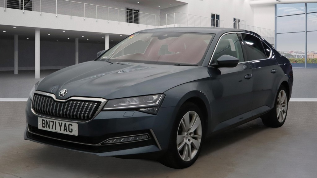 Used Skoda Superb 2021 for sale - 76488355: Photo 2