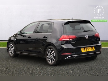 Used Volkswagen Golf 2020 for sale - 76218577: Photo 2