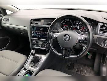 Used Volkswagen Golf 2020 for sale - 76218577: Photo 3