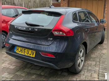 Used Volvo V40 2015 for sale - 77829429: Photo
