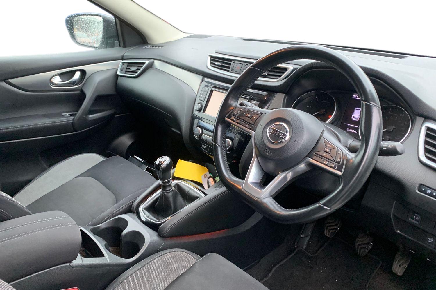 Used Nissan Qashqai 2017 for sale - 76805429: Photo 3