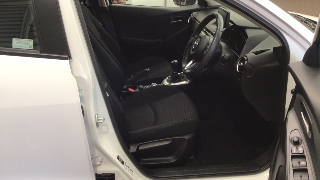 Used Mazda Mazda2 2019 for sale - 76541085: Photo 3