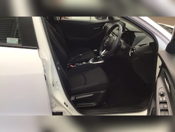 Used Mazda Mazda2 2019 for sale - 76541085: Photo