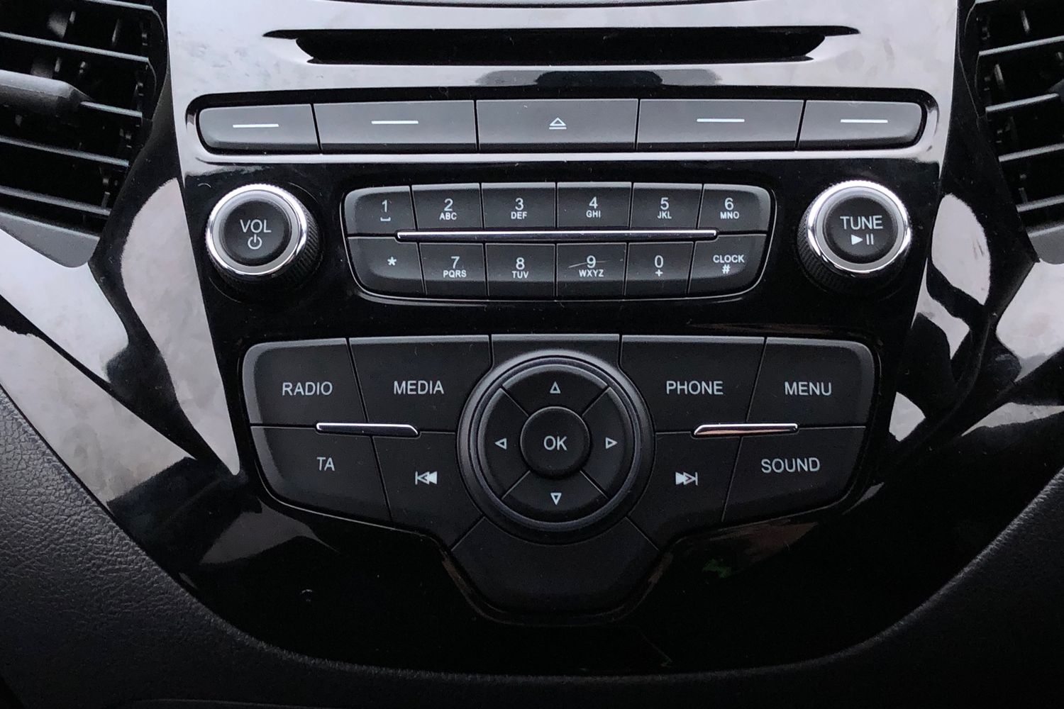 Used Ford Ka+ 2017 for sale - 77135432: Photo 9