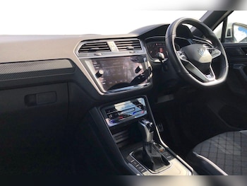 Used Volkswagen Tiguan 2021 for sale - 78612338: Photo