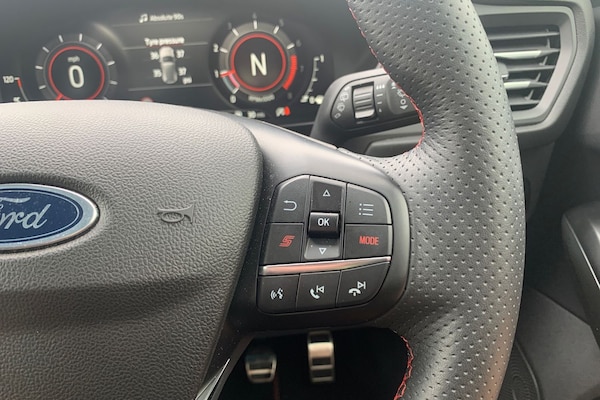Used Ford Focus 2023 for sale - 74853605: Photo 11
