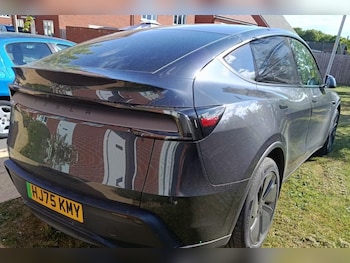 Used Tesla Model Y 2025 for sale - 79277303: Photo