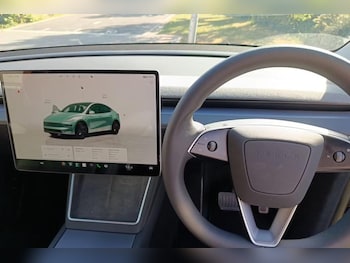 Used Tesla Model Y 2025 for sale - 79277303: Photo
