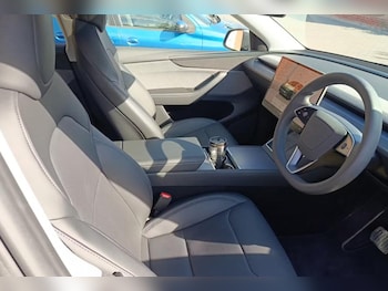 Used Tesla Model Y 2025 for sale - 79277303: Photo