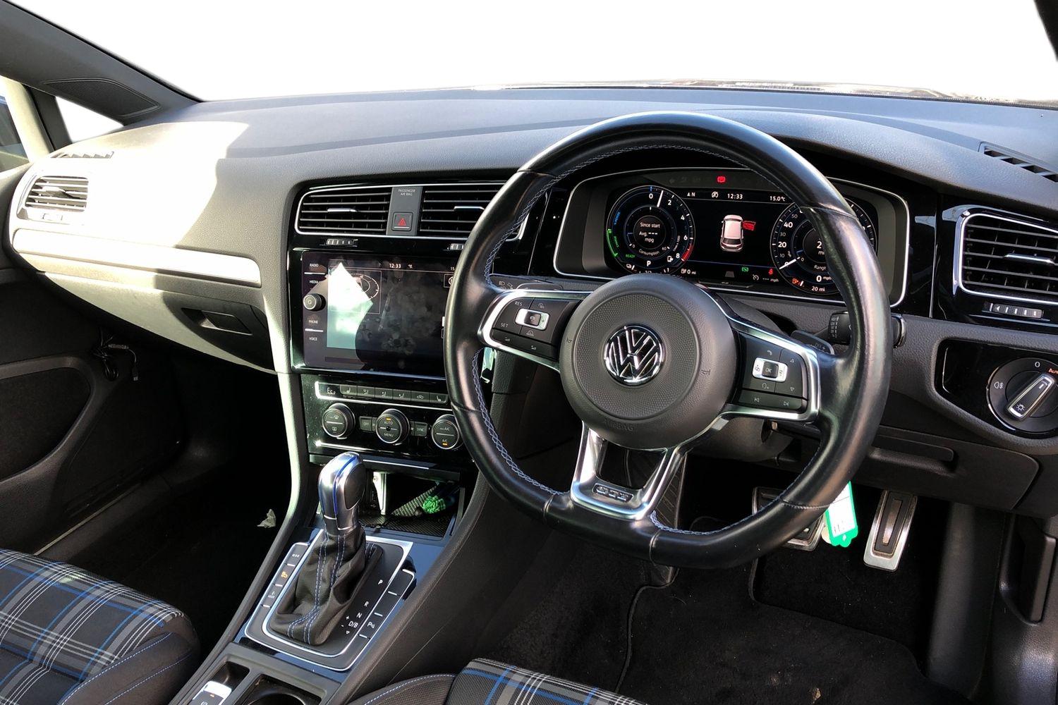 Used Volkswagen Golf 2018 for sale - 76320318: Photo 3