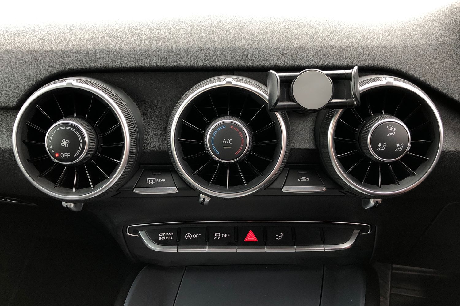 Used Audi TT 2018 for sale - 77638597: Photo 8