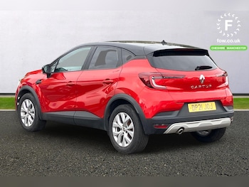 Used Renault Captur 2021 for sale - 76133684: Photo 2