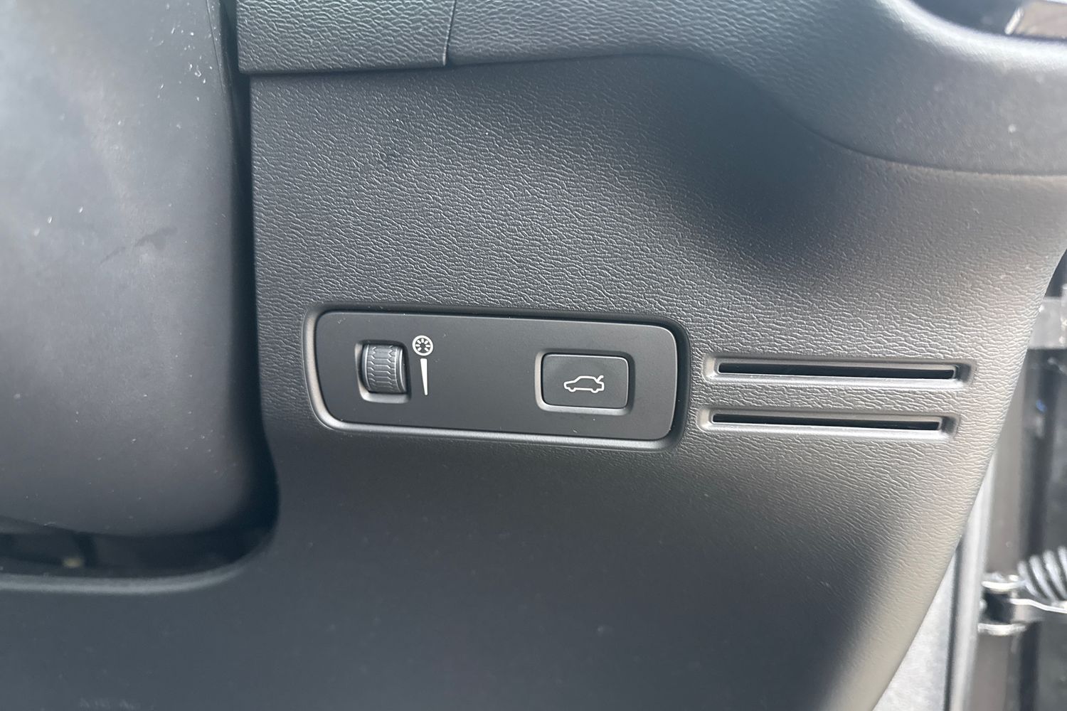 Used Volvo XC40 2019 for sale - 76697584: Photo 11