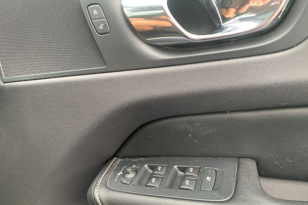 Used Volvo XC60 2017 for sale - 75582367: Photo 15
