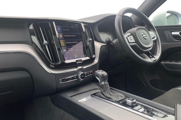 Used Volvo XC60 2017 for sale - 75582367: Photo 4