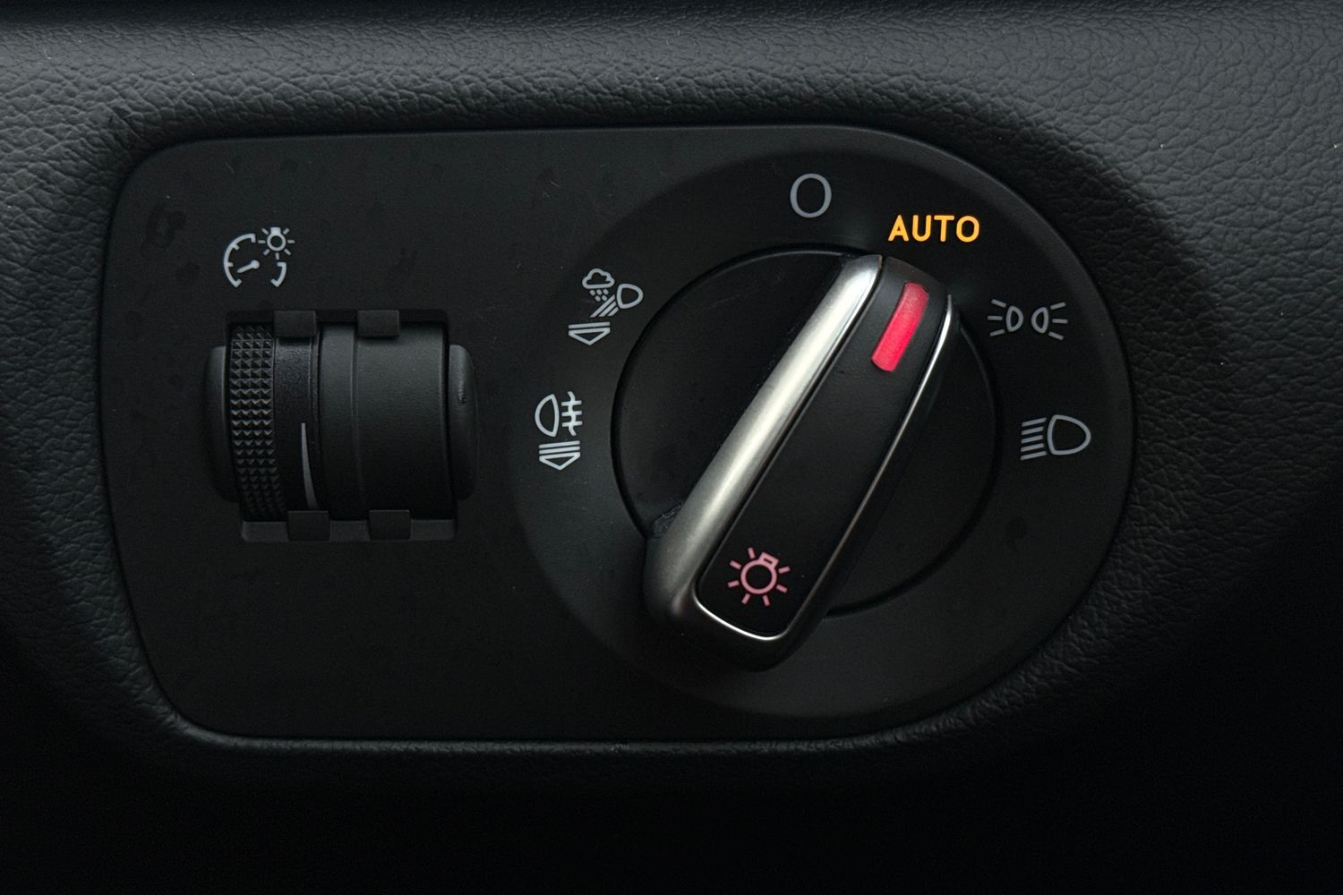 Used Audi Q3 2017 for sale - 77249671: Photo 16