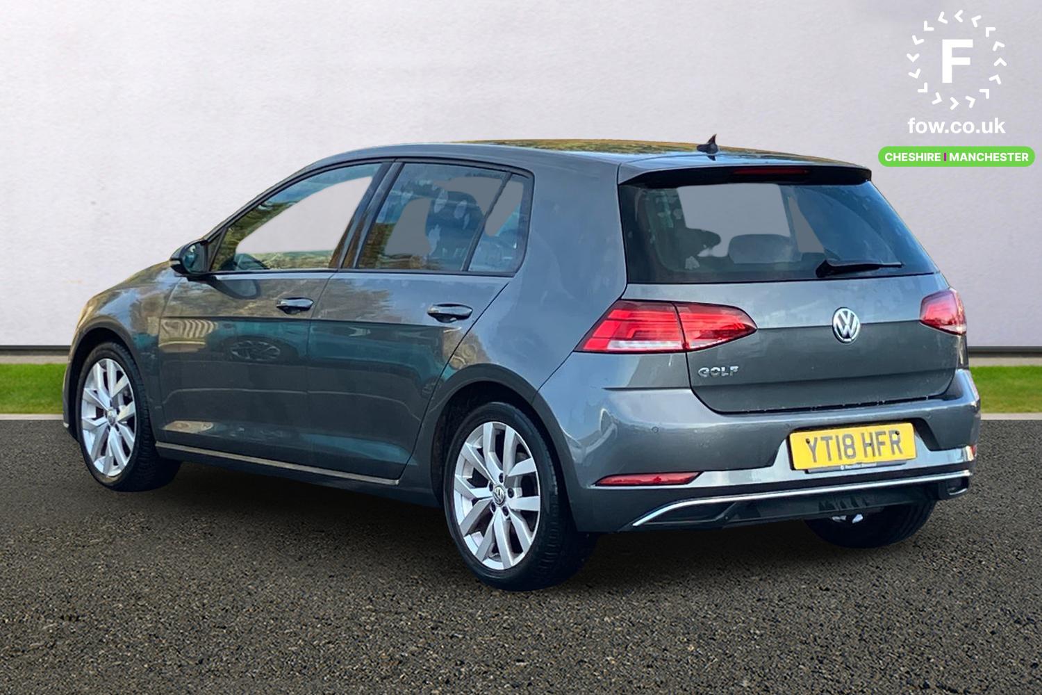 Used Volkswagen Golf 2018 for sale - 76637057: Photo 2