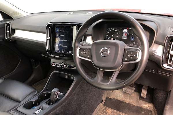 Used Volvo XC40 2019 for sale - 76164732: Photo 3
