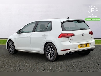 Used Volkswagen Golf 2018 for sale - 77429451: Photo